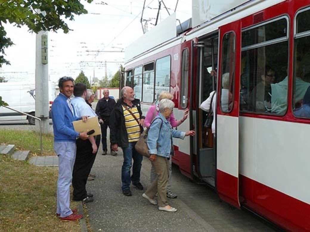 Öffentlichen Tram Stadtführung Freiburg